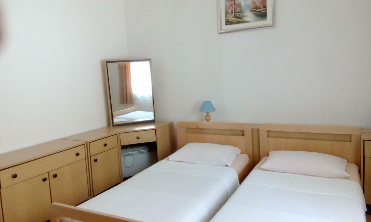 Apartments Zrilic Zadar Buitenkant foto